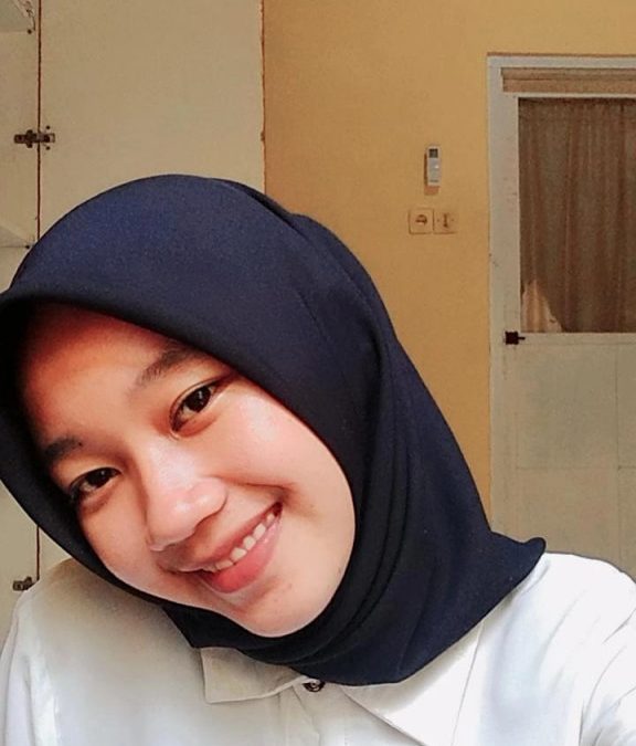 PERSAHABATAN 5 SEKAWAN. By : NURIDA (23010102)