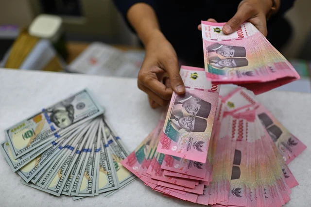 Rupiah Makin Melemah